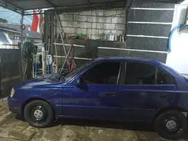 Hyundai Verna 2002 Bensin