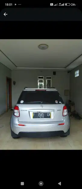 Suzuki SX4 ( X-Over)