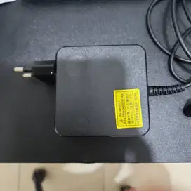 Charger Lenovo 20V 3.25 A bekas Lenovo V14 ADA
