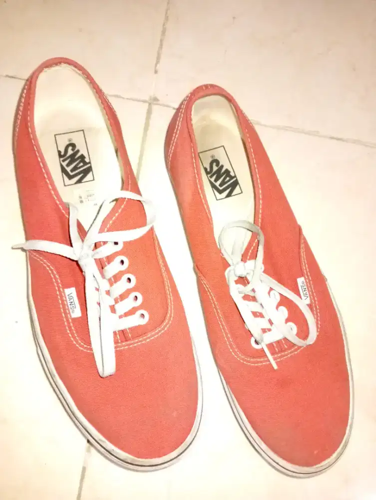 Dijual Vans Aunthentic