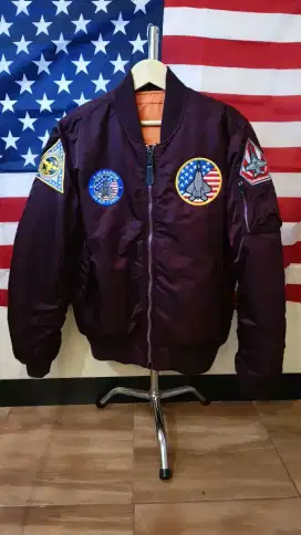 Bomber alpa industri