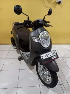 Scoopy 2019 abu2