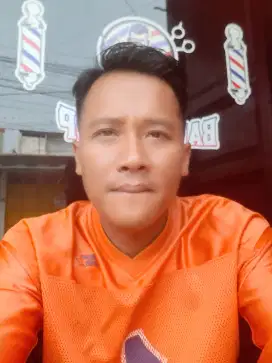 Butuh Pekerjaan
