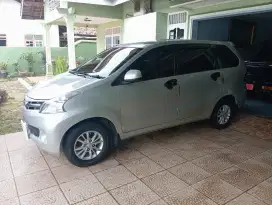 Xenia R 2014 MT