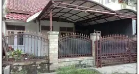 Dijual rumah di Griya Bintara Indah