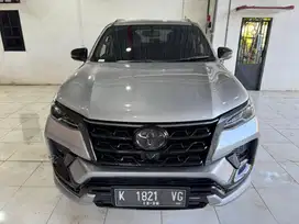 Toyotq Fortuner GR matic 2021