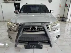 Fortuner G matic DieseL 2011