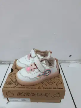 Sepatu anak young kuda size 23