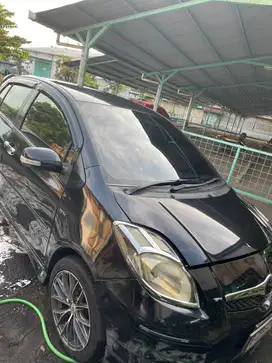 Yaris S;2010 MT