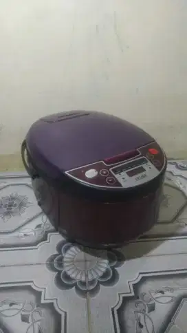 Rice Cooker Magic Com Leuse 2L