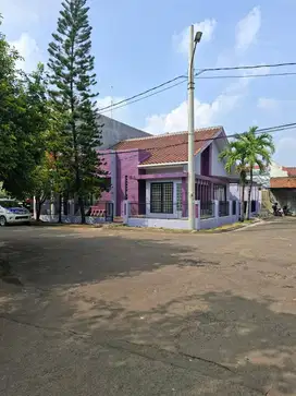 Disewakan rumah Cluster Bulevar Hijau Harapan indah Bekasi