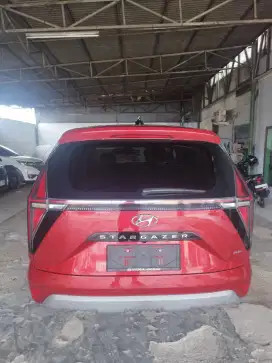 HYUNDAI STARGAZER 1.5 PRIME  IVT W. MERAH TWO TONE ROOF CAPTAIN SEAT