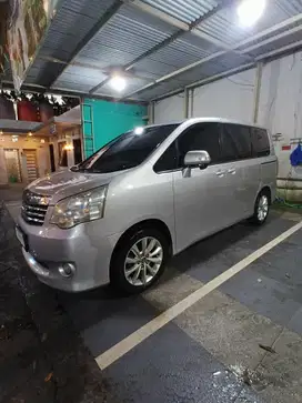 Toyota Nav1 2014 Bensin