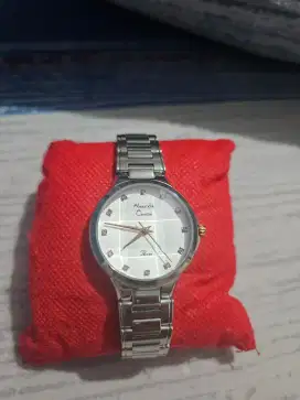 Jam tangan Alexander Christie