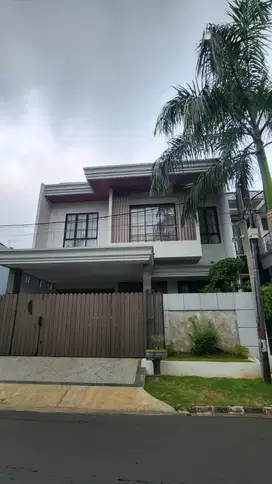 Rumah mewah 2 lantai siap huni di Kemang Pratama  rawalumbu Bekasi