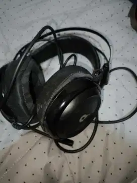 Headphone GM250 dan Case