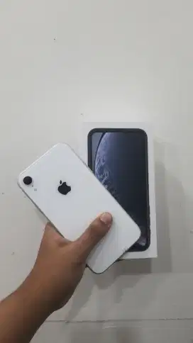 Iphone XR 64GB inter semua sinyal on