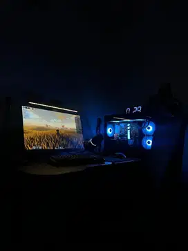 PC rakitan Intel i5 14600kf + RTX 5060Ti + monitor