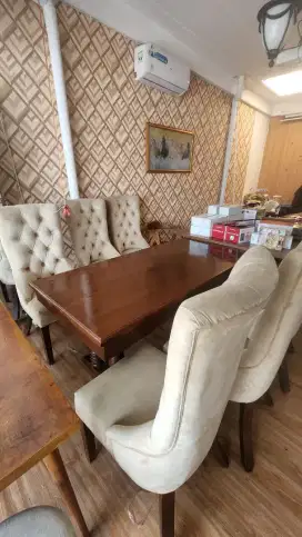 Meja Makan Kayu Jati asli Jepara