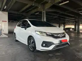 Dijual Cepat Jazz RS 2018 Putih Tgn 1 Istimewa