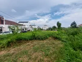 Tanah Premuim Lingkungan Perumahan Demang: SHM