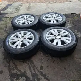 Velg ertiga r15 velg dan ban mobil ertiga cocok buat new cary gran max