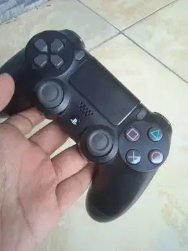Stik OM PS4 normal mulus poris cipondoh