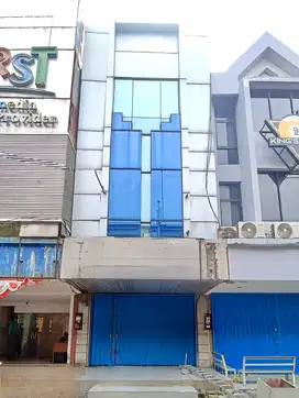 Jual/Sewa Ruko Bulevar Barat 5x20m2 Unfurnished Strategis Ramai