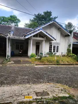 Rumah Lama di Taman Pelesiran Taman sari dkat itb Baltos cocok u Kosan