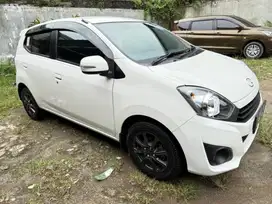 ayla X at matic 2022 putih km low