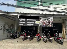 Penjaga Gym Laki