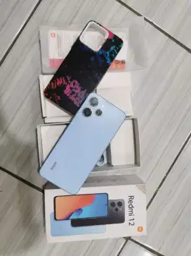 Redmi 12
Ram 8+4/256