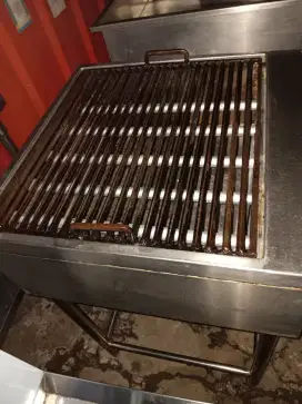 Grill 
Ukuran 60 x 71 x 90
Harga  4jt