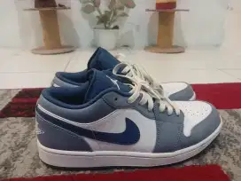 Nike jordan low size 44