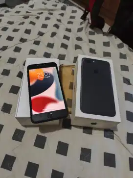 Jual aja ni iphone 7 plus  msh full set like news