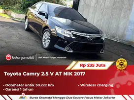 [ ODO ANTIK 30RB ] Toyota Camry 2.5 V AT Hitam 2017/2018