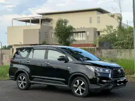 Jual Toyota Innova Venturer Facelift 2021 AT Black Mulus Luar Dalam