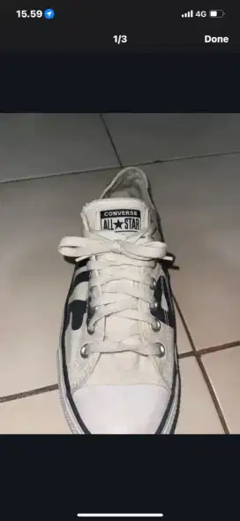 Sepatu converse edisi peace