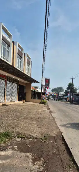 Dijual cepat 2 Ruko 2 lt di Jl Raya Babat Legok Tangerang