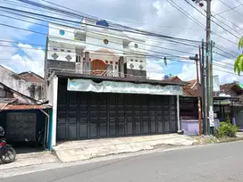Ruko Luas dan Strategis di Jalan Wonosari Km 7