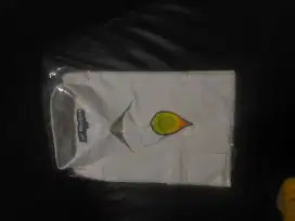Kemeja putih lengan panjang