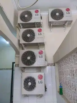 SERVICE AC BONGKAR PASANG AC, CUCI AC TAMBAH FREON DLL