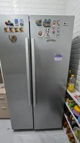 KULKAS LG 2 PINTU