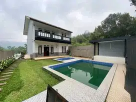 Villa 2 Lantai di Bogor dengan view Gunung Salak