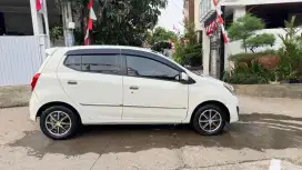 Daihatsu Ayla X manual pjk on