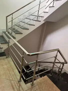Railing tangga minimalis modern