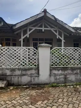 Rumah Dijual Komp BTN III Way Halim Permai Bandarlampung Semifurnished