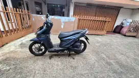Beat 2024/2025 km 80 deluxe kyless tipe tertinggi.seperti motor baru