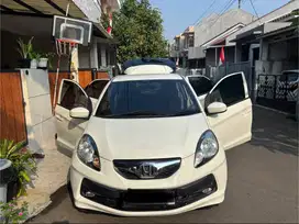Honda Brio Putih 1.2 E AT Kondisi Sangat Terawat dan Mulus
