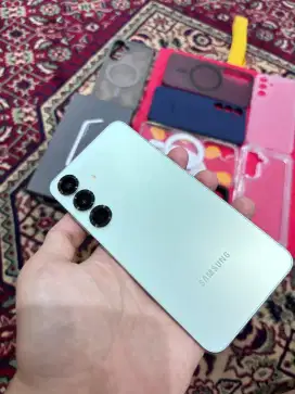 Samsung s25 12/512 likenew